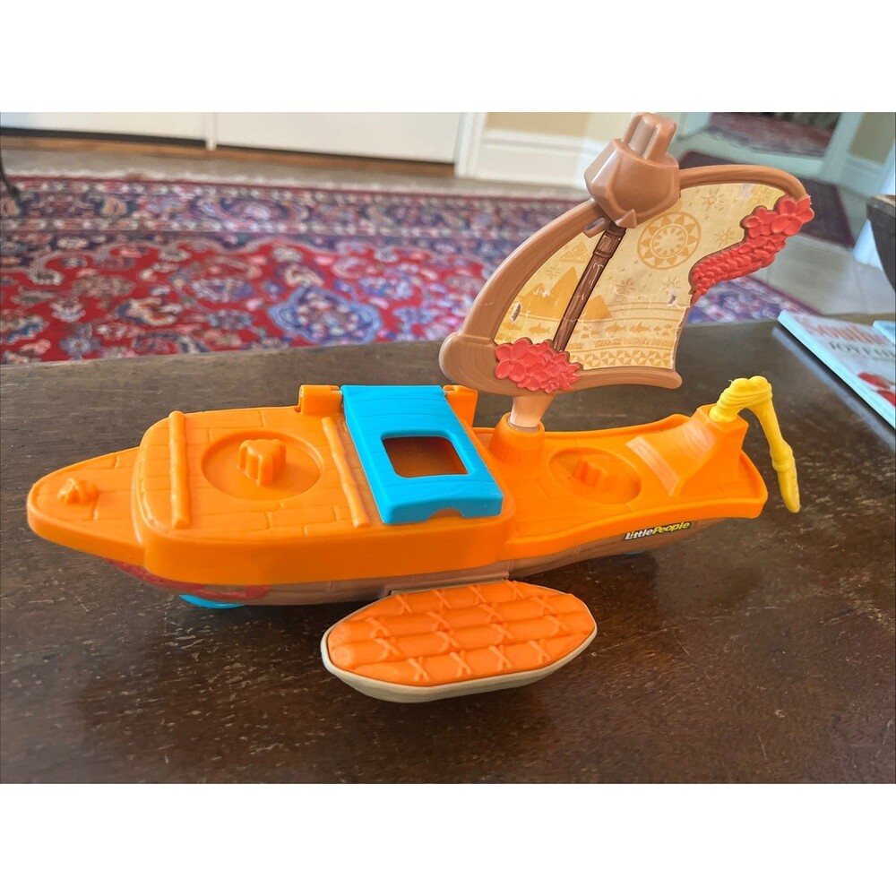 Fisher Price Little People Moana Ocean Voyage Canoe Boat Toy HNR27 Disney Orange